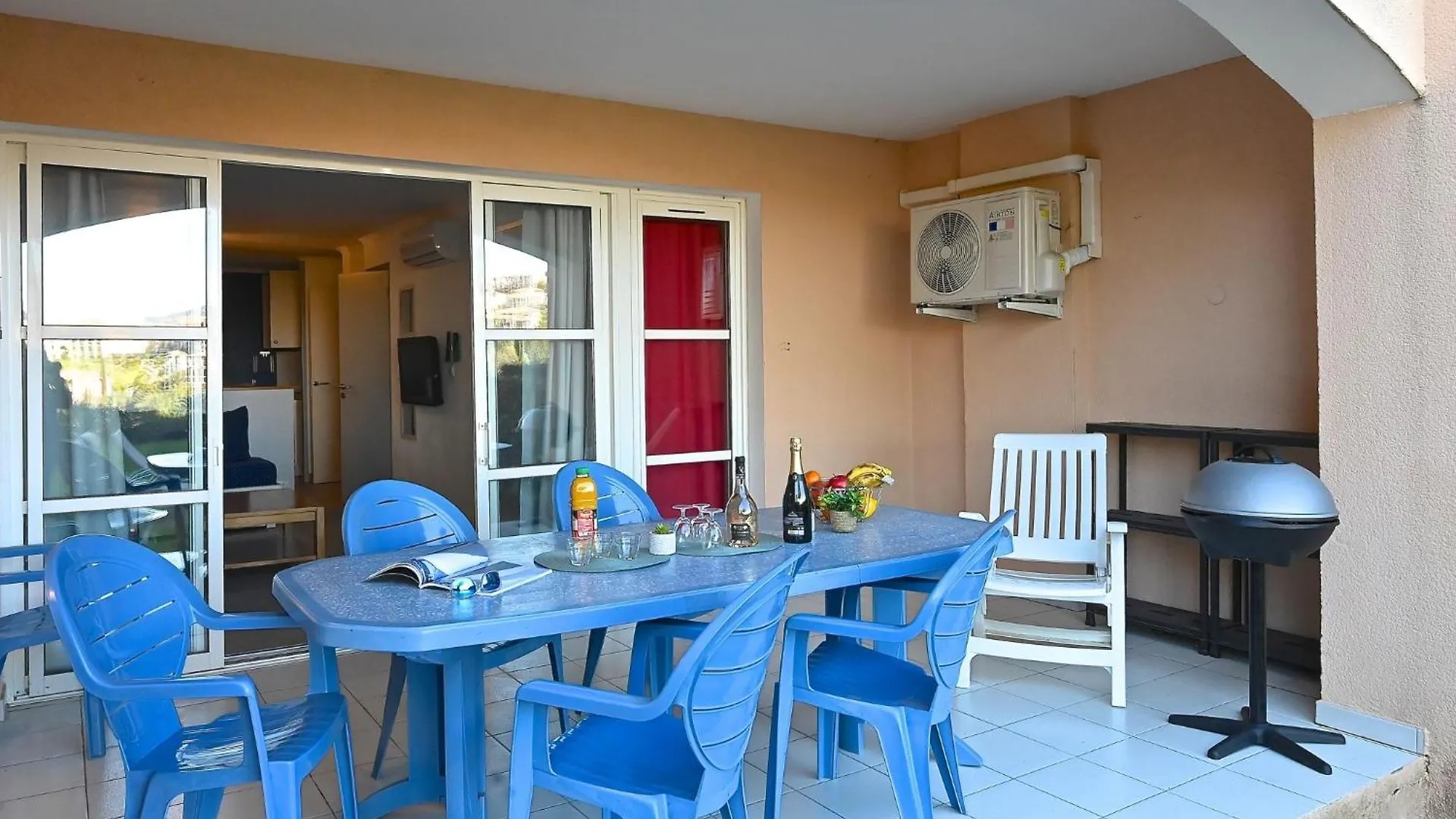 Apartment Village Cap Esterel - Le Hameau-35 By Interhome Saint-Raphaël Francia