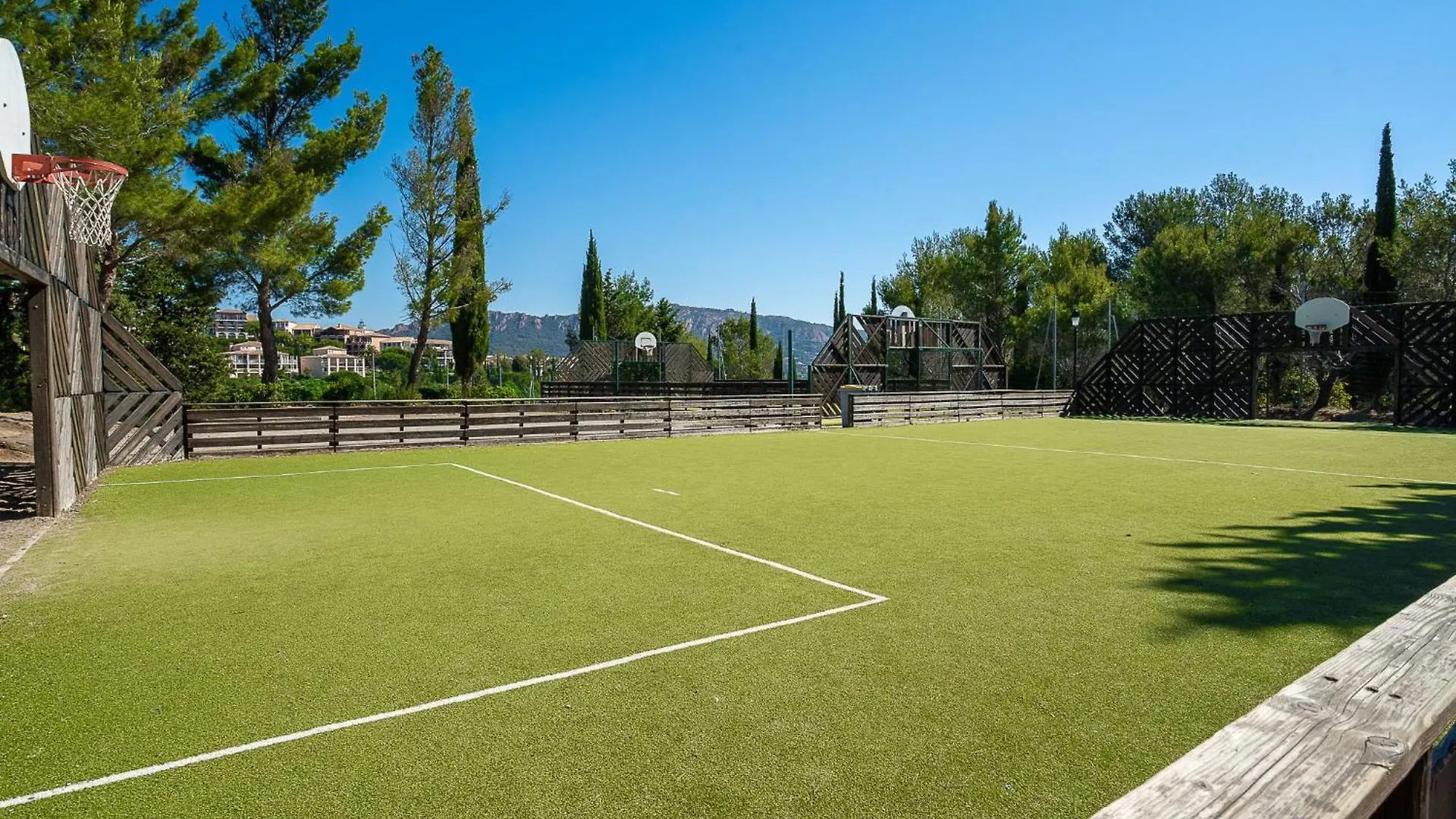 Apartment Village Cap Esterel - Le Hameau-35 By Interhome Saint-Raphaël Francia